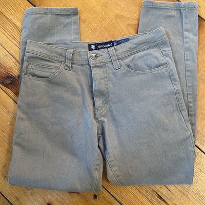 Men's Gray Akademiks jeans size 30/30 Never Worn
