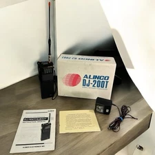 Alinco DJ-200T Compact , Handheld 220Mhz (VHF) FM Transceiver. Vintage