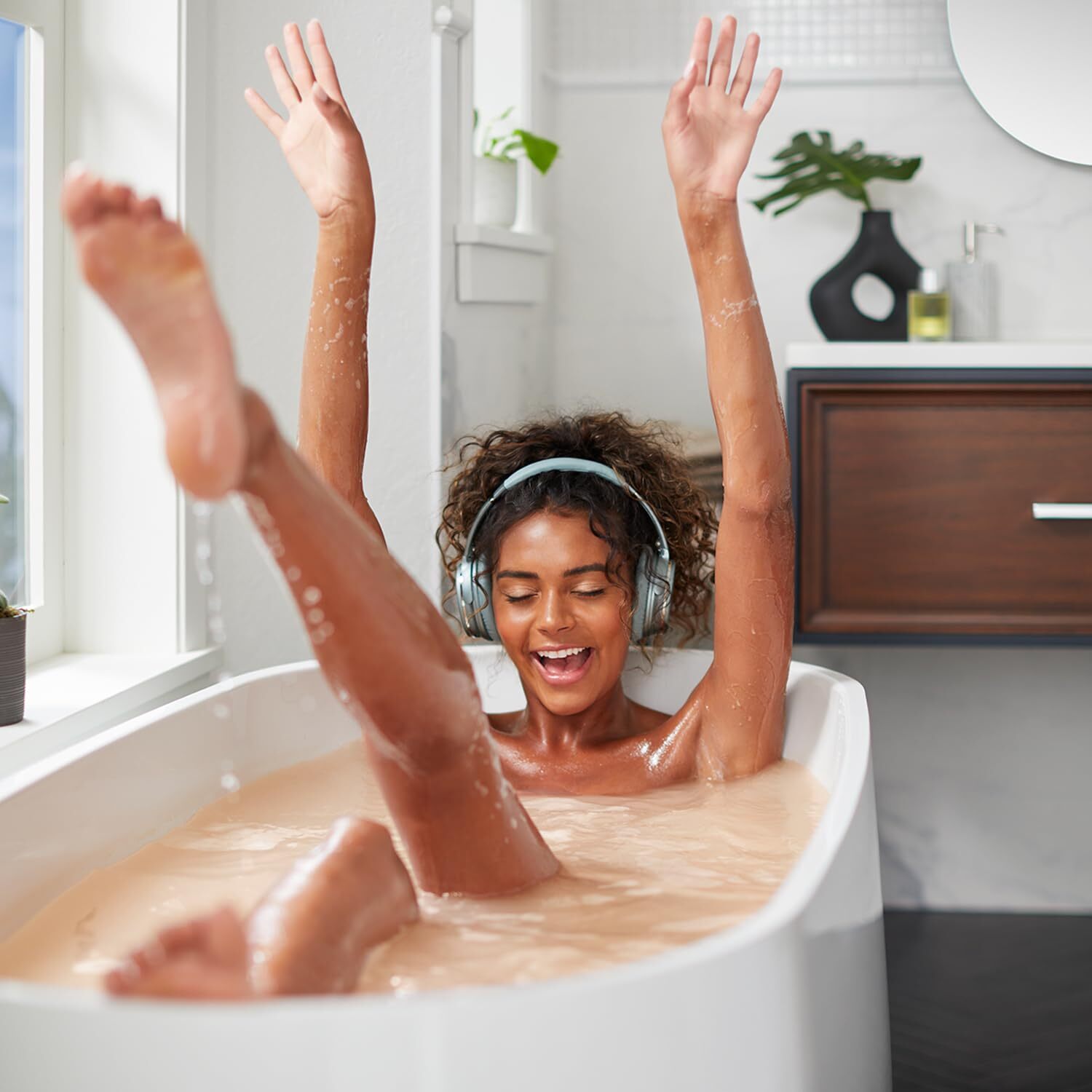 Sprig by Kohler Bergamot + Lemongrass Bath Bomb, Hypoallergenic, Made with Na