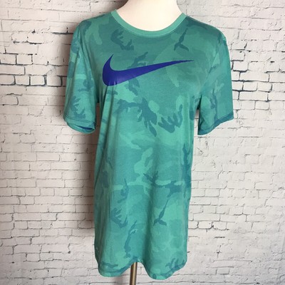 nike womens tshirt