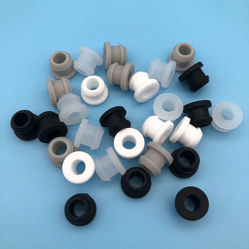 String on clasp outlet with silicone grommet