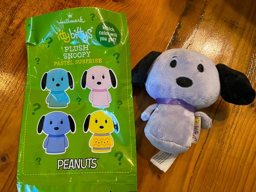 hallmark itty bitty snoopy