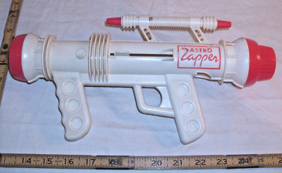 Zapper Astro Box KUSAN ASTRO ZAPPER PLASTIC SPACE GUN WORKS 1970s IN WHITE | eBay