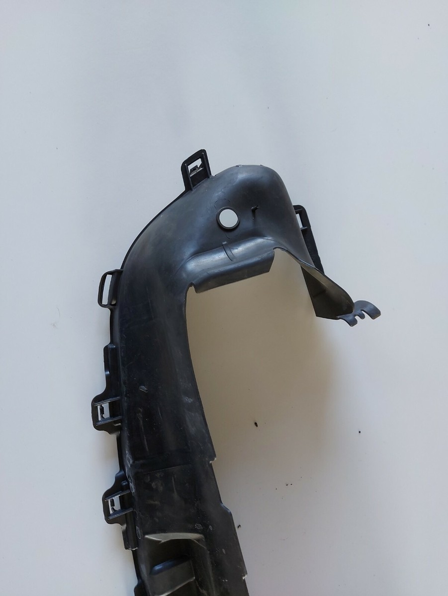 MERCEDES E CLASS W213 RADIATOR AIR DUCT DEFLECTOR P/N: A2138851100  