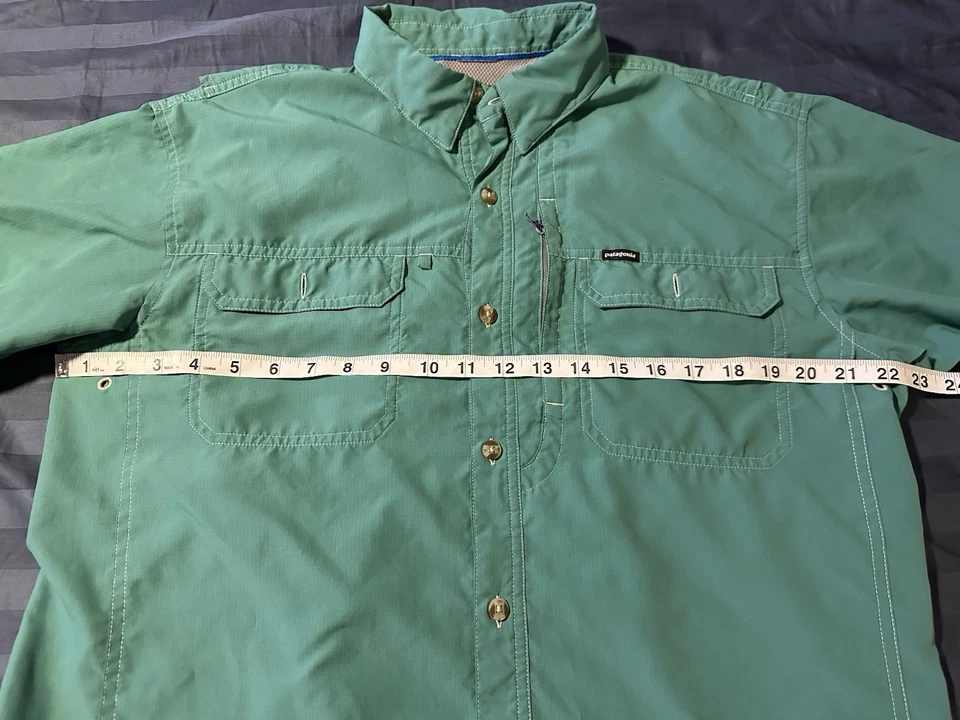 Camisa de pesca leve Patagonia masculina Sol Patrol II tamanho M ventilada azul-petróleo 51884 - Imagem 2 de 4