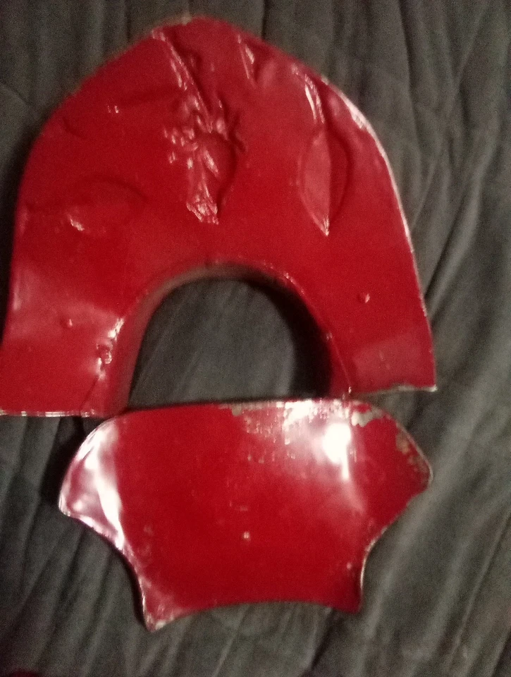 Medieval Steel Gorget Neck Armor with Adjustable Straps - Image 2 of 3