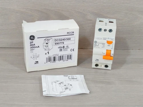 GE DCG240/300 Differential Switch 2P 40A 300mA | 690779