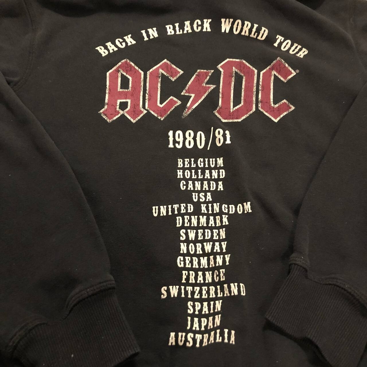 ACDC Back In Black World Tour 1980/81 Black Sweater H… - Gem