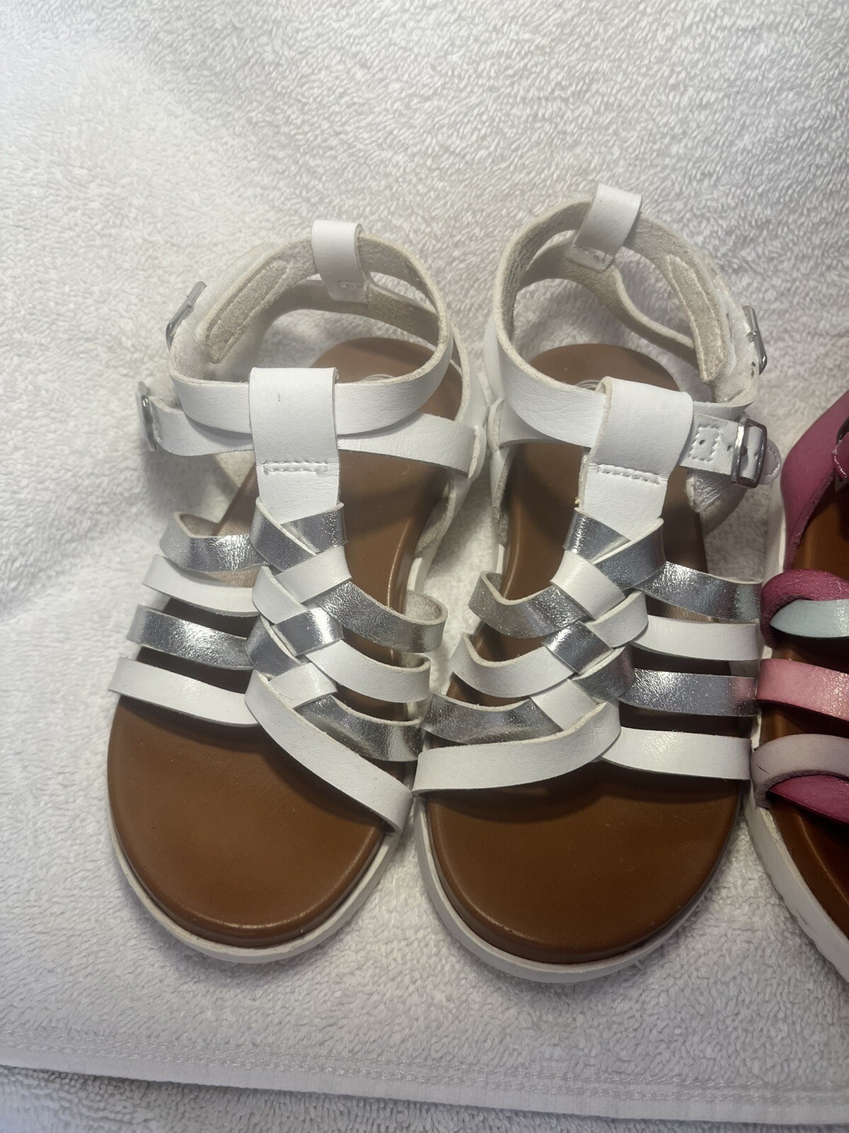 Lotto di sandali per bambina Wonder Nation taglia 8 9 tessuti gladiatore bianchi rosa