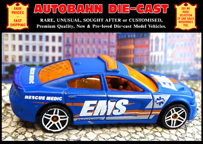 2015 DODGE CHARGER SRT; EMERGENCY MEDIC CAR; MASSSTAB 1:64 DIECAST SAMMLERMODELL