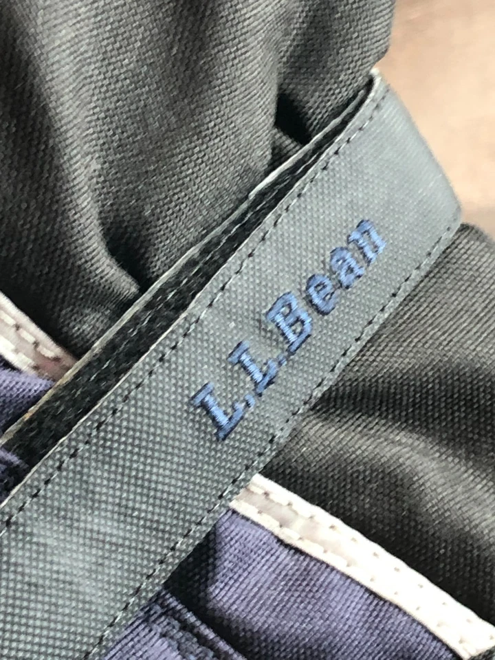 Botas de nieve LL Bean Kids aisladas Northwood negras y grises moradas oscuras talla 7 Foto 2 de 4