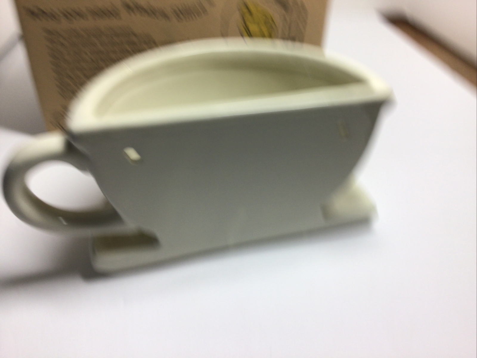 Maxie  PlanterWindow Sillies NIB. Ceramic Off White  Or Other Items thumbnail 2