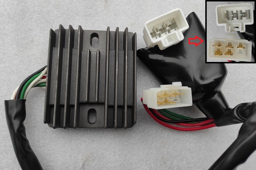 Régulateur de tension RVT 1000 R neuf pour moto de 2006