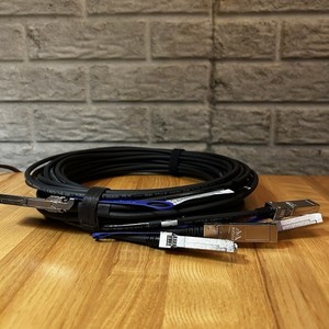 Mellanox MC2609125-005 QSFP to 4×SFP+ Breakout Cable – 5m – Excellent Condition