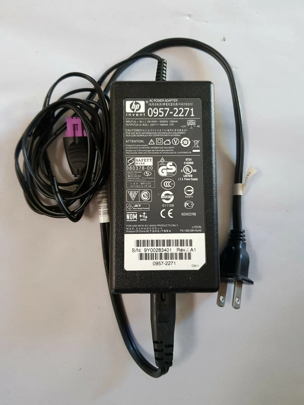 0957-2271 ~ 32v 1560ma