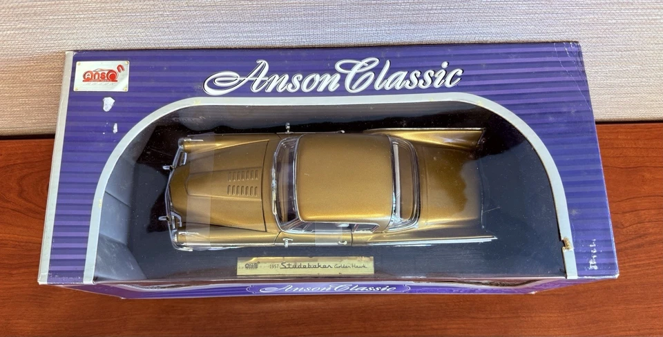 НОВЫЙ винтажный классический коллекционный автомобиль Anson 1957 Studebaker Golden Hawk 1:18 - Изображение 3 из 4