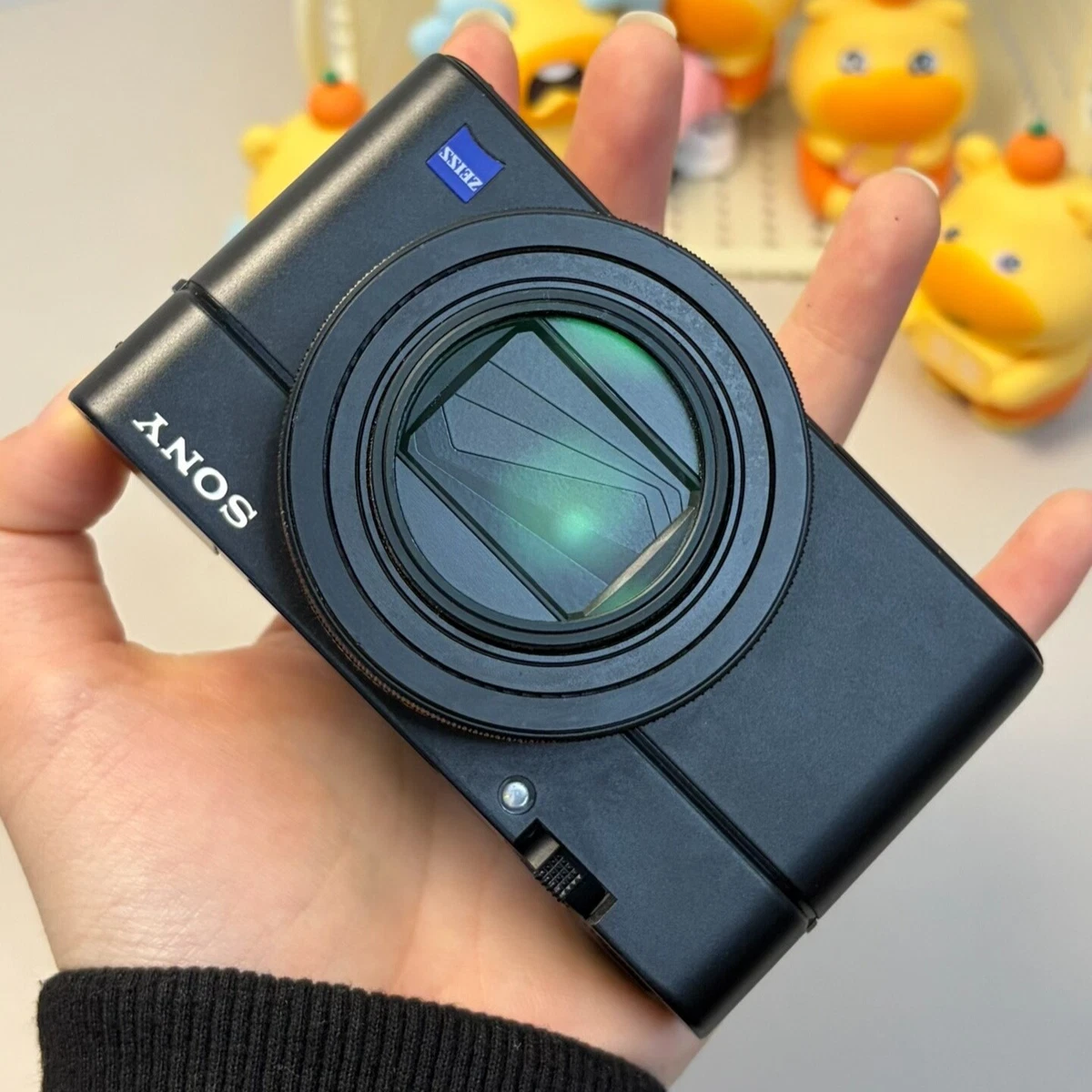 Sony Cyber-shot DSC-RX100 VI Digital Cameras for Sale | Shop New
