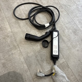 GENUINE NISSAN EV TYPE 2 3 PIN HOME CHARGER. Unused. CHARGING CABLE 29690 5SJ0A