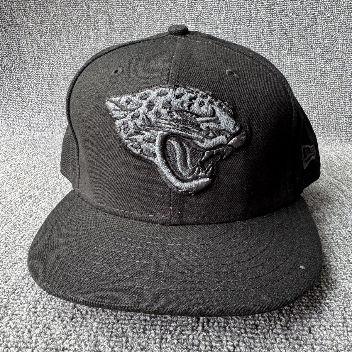 New Era Jaguars 59FIFTY Fitted Black 7 5 8 NFL Hat