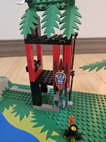 LEGO Pirates Islanders Enchanted Island Set 6278 Near Complete  - Vintage Read