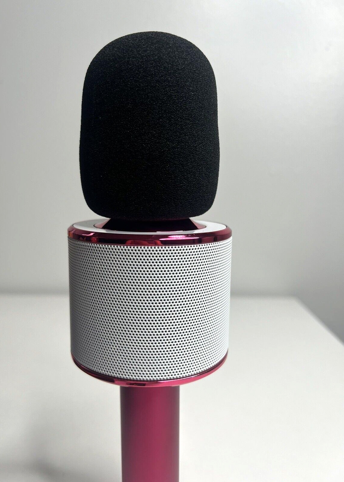 как выглядит Bonaok The Ultimate Signing Microphone Hot Pink White w/ Case NEW Opened Box фото