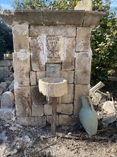 Antica Fontana In Pietra 