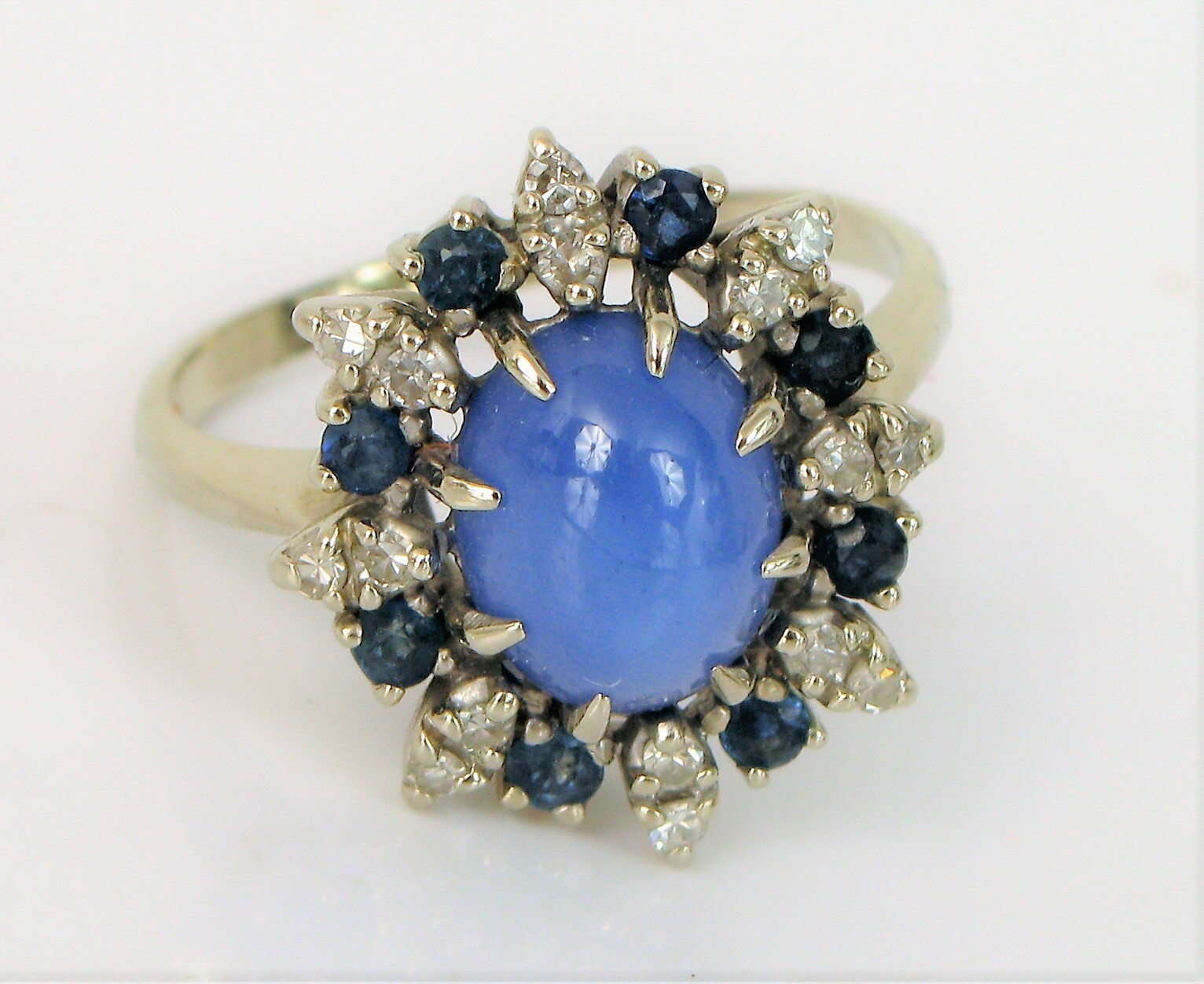 VTG BEAUTIFUL 14K WHITE GOLD STAR SAPPHIRE HALO D… - image 1