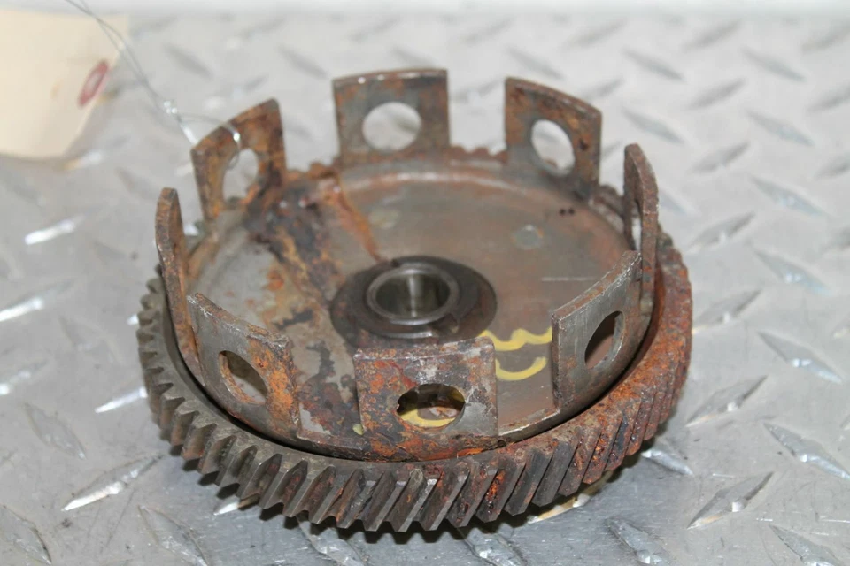 Kawasaki C2TR 120 1968 carcasa de cesta de embrague 13095-005 Foto 2 de 4