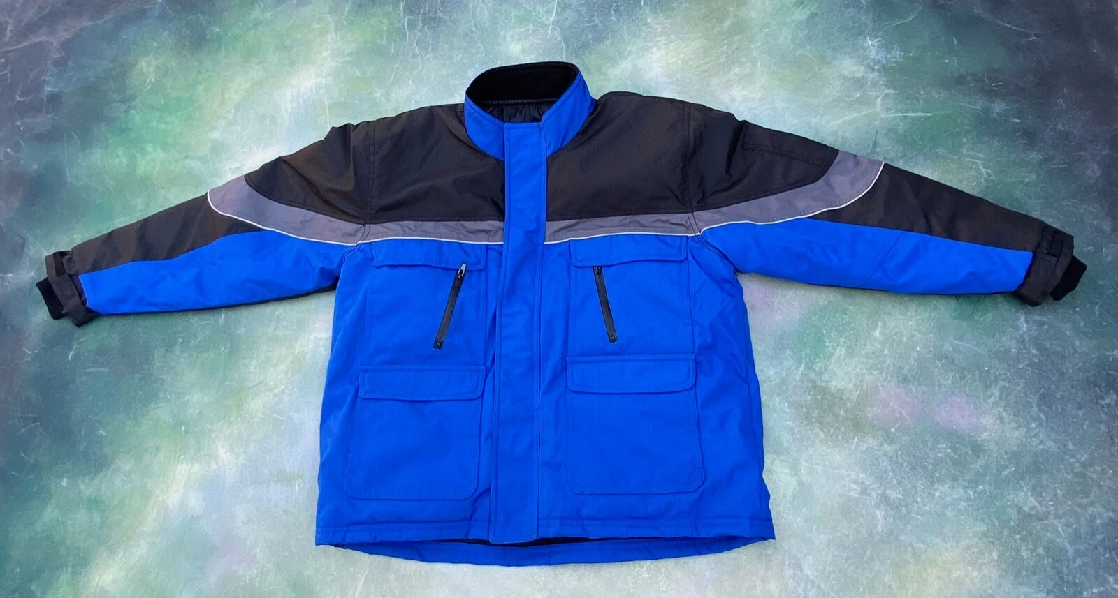 RefrigiWear Style 8050R Men's Jacket Size 2X-Large.