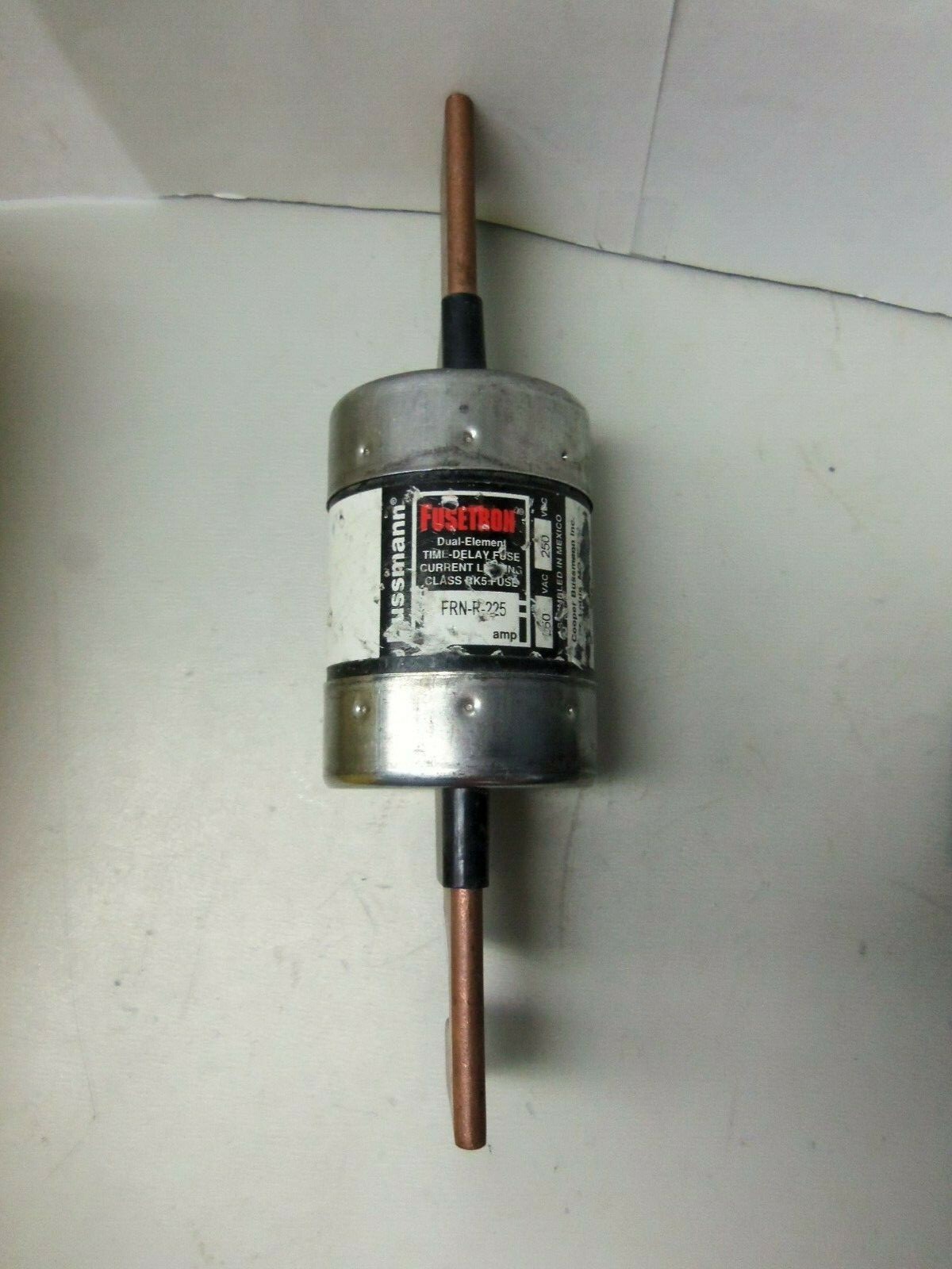 Fusible Retardé Bussmann FRN225 225A 250V | Neuf | Pour Tableaux électriques