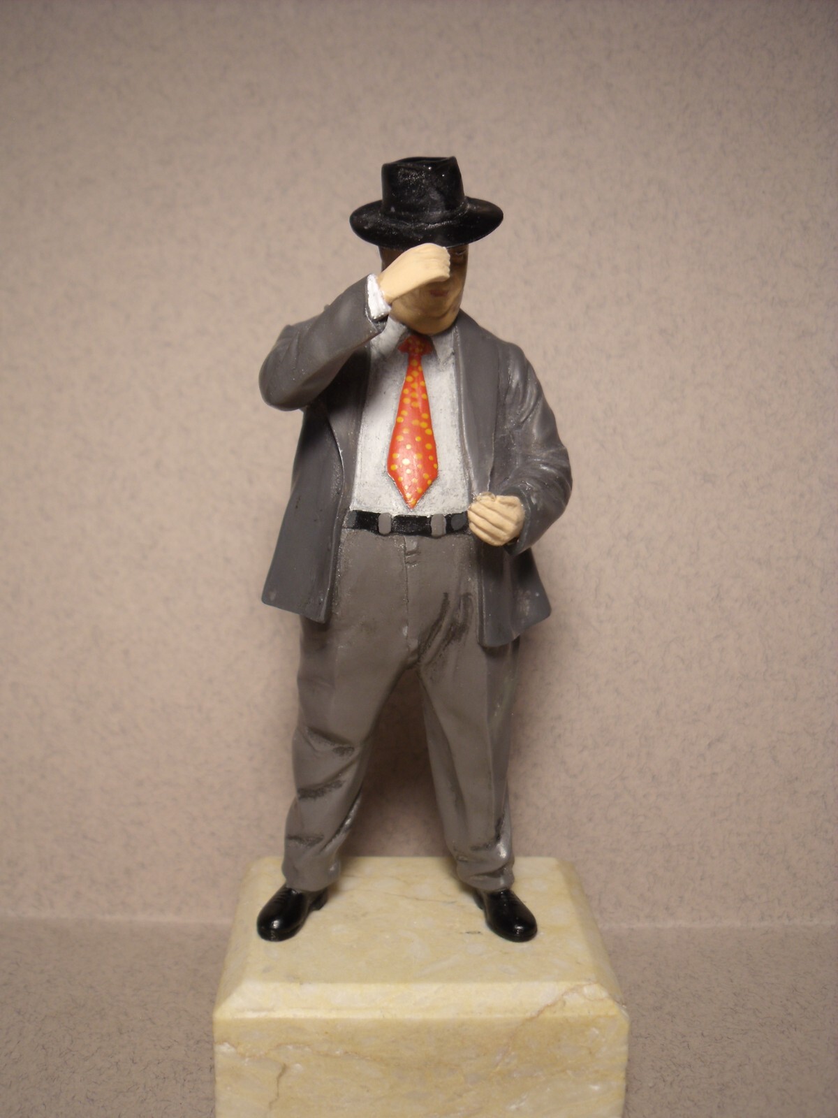 Figurine Alfred Neubauer 1/18 vroom l'esprit de l'âge d'or automobile à peindre