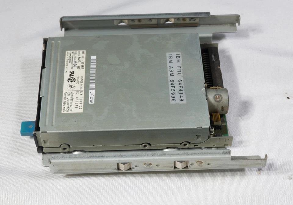 Unidad de disquete IBM PS/2 61F4148 de colección Mitsubishi MF356C-799MF 2,88 MB sin probar Foto 4 de 4