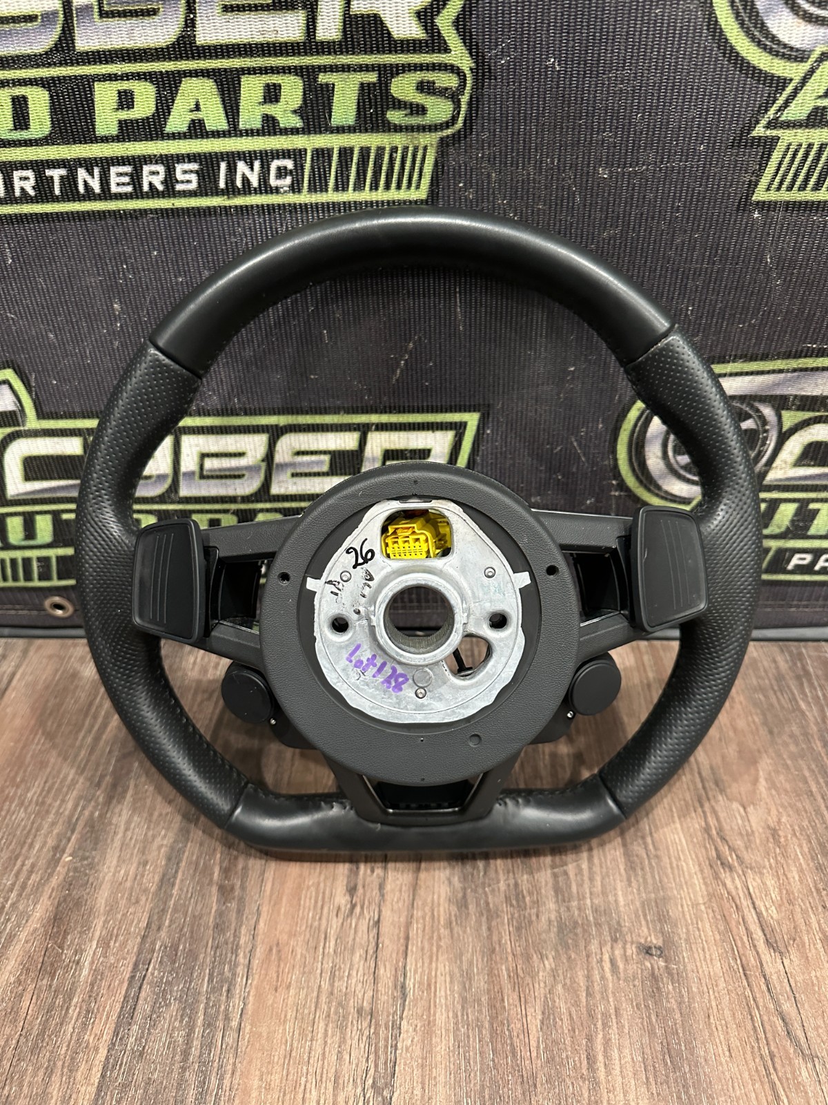 2017 AUDI R8 LEATHER STEERING WHEEL OEM *MINT*