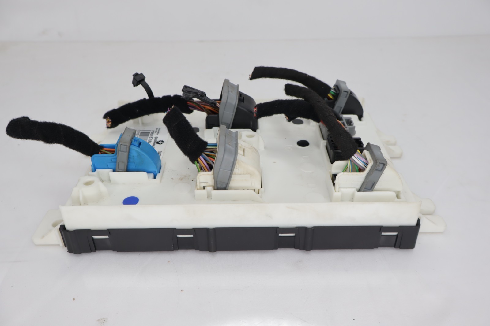 ✅  14-17 Maserati Ghibli BCM Body Computer Control Module Unit 68226670AA OEM