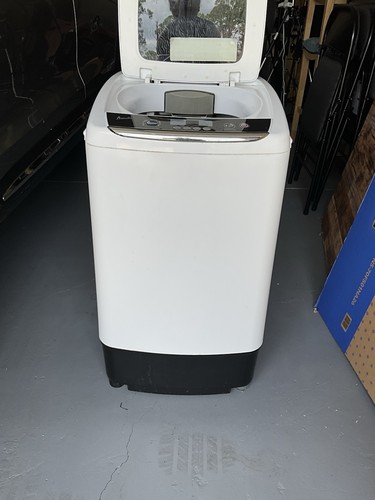 Avanti Portable Compact/Mini Top-Loading Electric Washer, White/Black