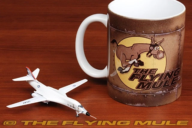 Dragon Models 1:400 B-1A Lancer USAF #74-0159 Low-Speed Configuration - Image 4 of 4