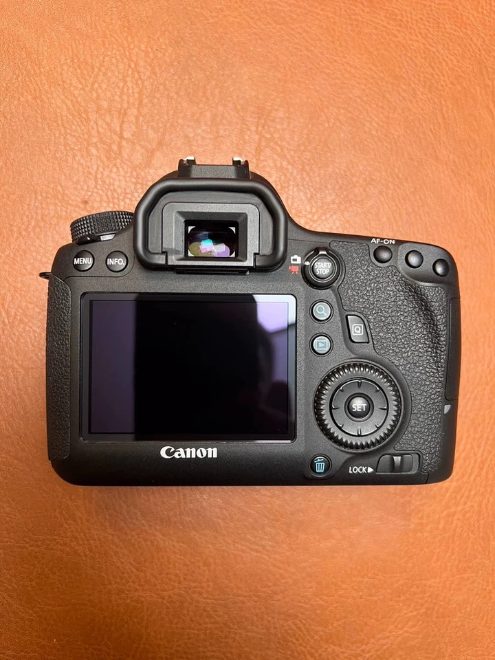 Cámara digital Canon EOS 6D SLR cuerpo negro solo 20,2 MP idioma inglés - 95 % nueva Foto 2 de 4