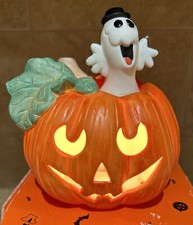 Halloween Lighted Pumpkin W Ghost Decor 1993 Hand Painted Porcelain Home Decor