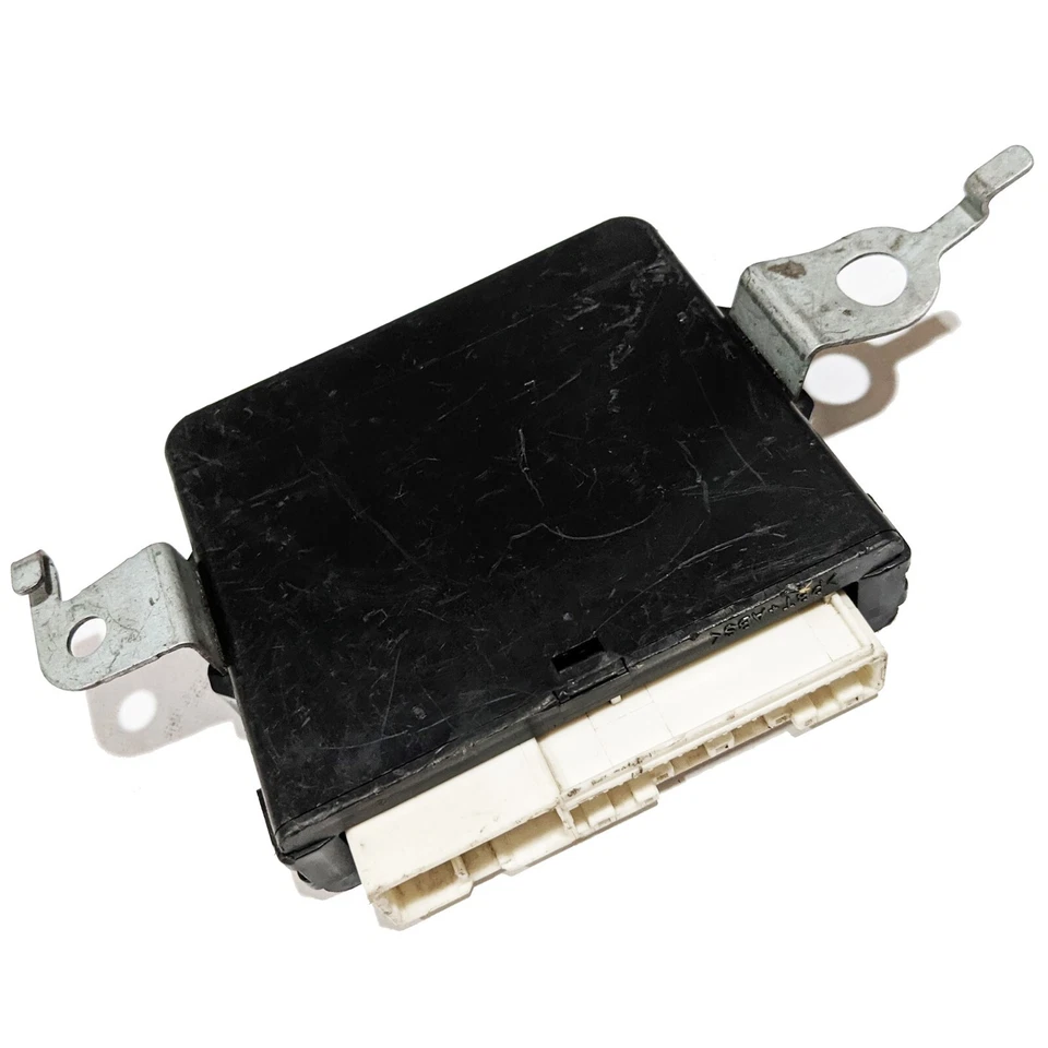 Módulo de control de puerta de red multiplex OEM Lexus RX350 RX450h 2016-17 89222-48520 Foto 3 de 3