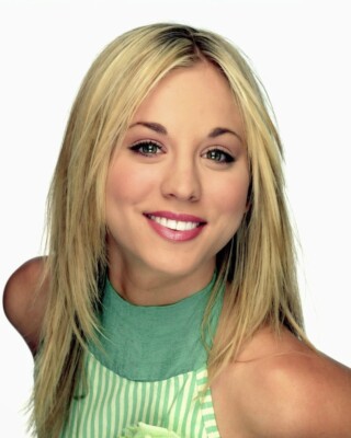 SEXY KALEY CUOCO 8x10 PHOTO | eBay