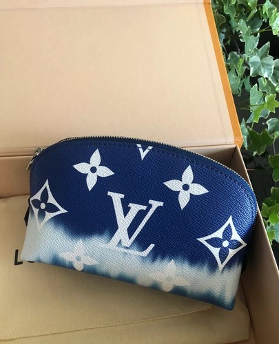 Louis Vuitton LV Escale Pochette New Summer 2020 | eBay
