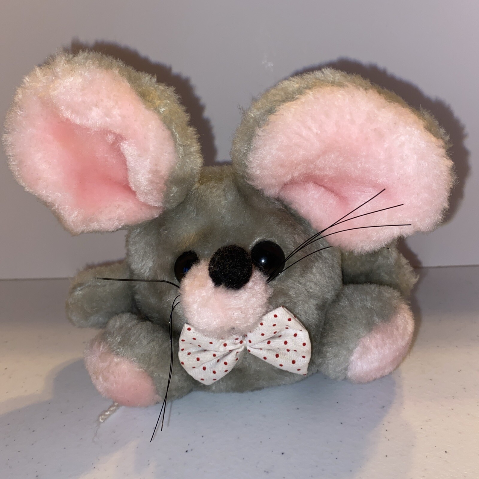 Vintage Russ Berrie Gilly Plush Stuffed Animal Mouse 6” Bow Big Ears