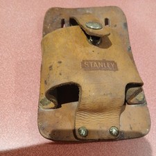 VINTAGE STANLEY TAPE MEASURE HOLDER, LEATHER, GOOD QUALITY ITEM 