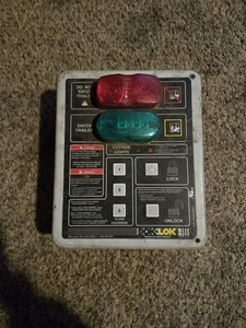 Rite-Hite Dok-Lok Vehicle Restraint