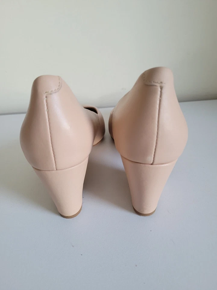 Zizi by Florsheim size 39 nude leather shoes with heel pumps - image 4 of 4