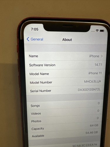 Apple iPhone 11 64GB Red Unlocked A2111 GSM iOS 14.7.1 OS 14 World Ready - Afbeelding 5 van 9