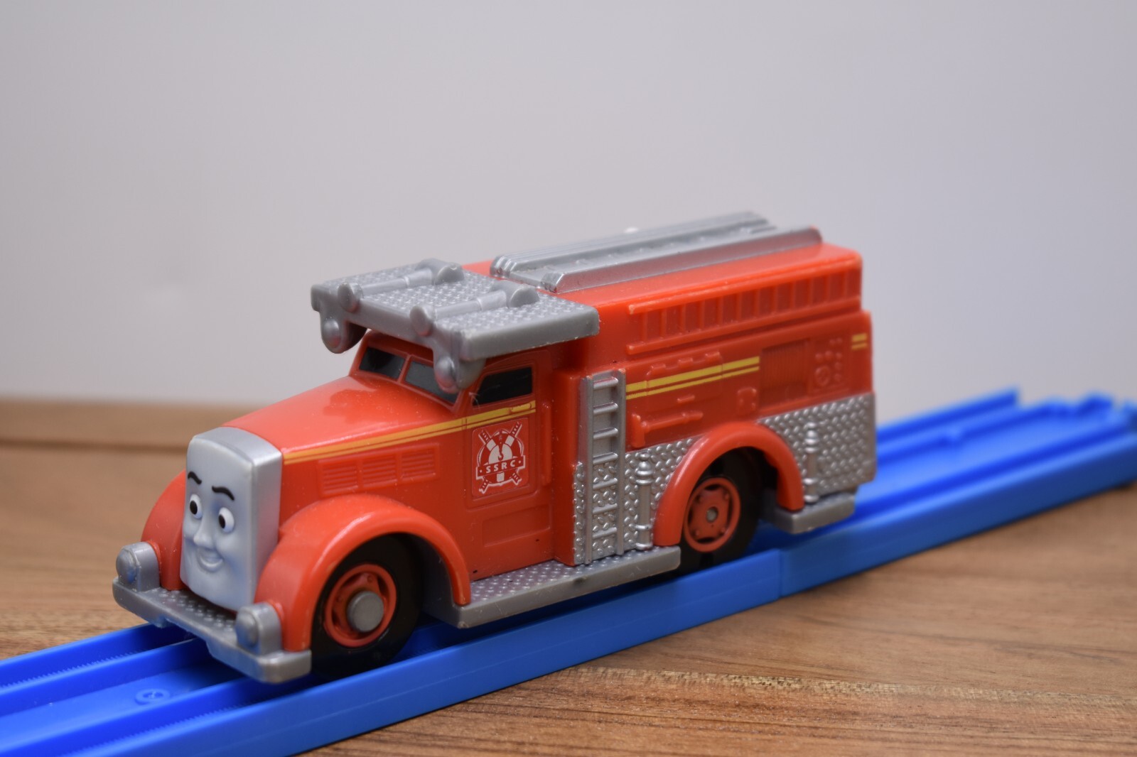 Picture 3 of 10