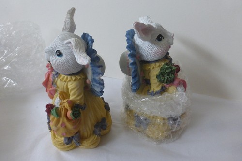 2 Easter Bunnies Dressed Up like Southern Belles Resin Figurine 6 inch - Picture 3 of 4