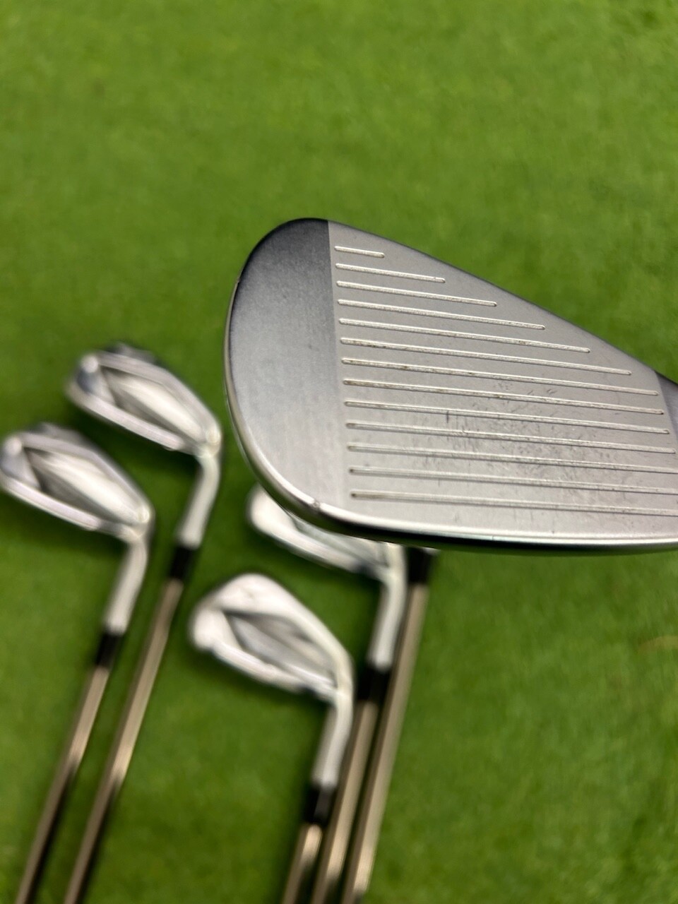 MIZUNO JPX923 Irons, 5 9 & PW, Recoil ESX 460 F2 Seniors Flex