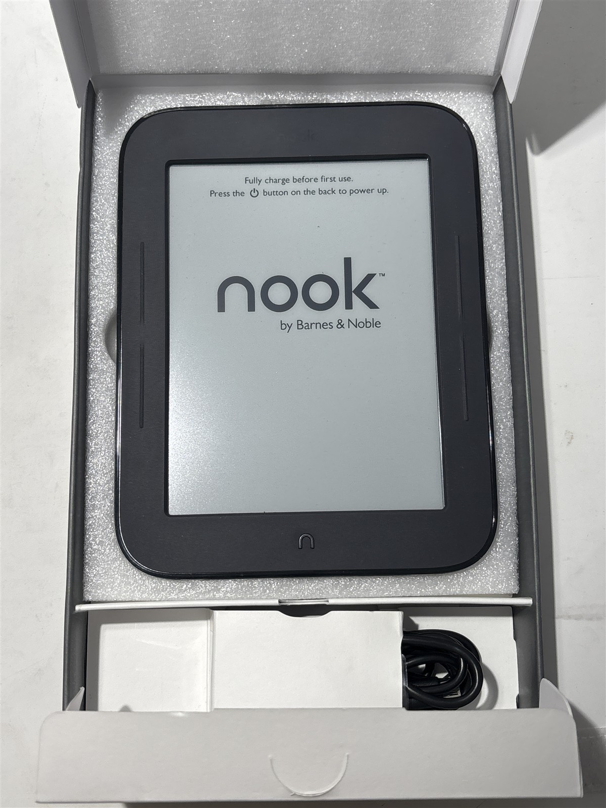 Barnes & Noble Nook BNRV300 Simple Touch eBook Reader Black